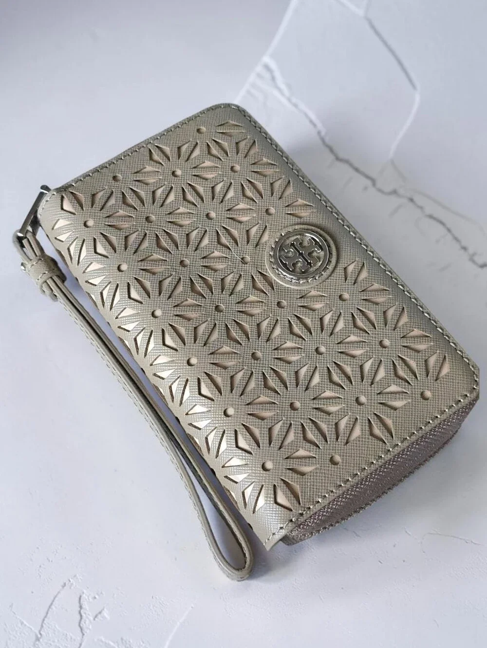 Tory Burch Robinson Floral Perforated Smartphone Wristlet Wallet Gray Classic